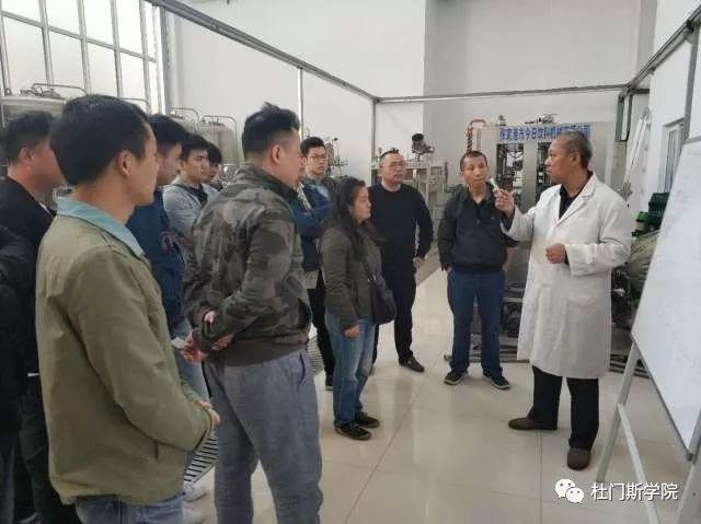 最美四月的我们 最美四月的我们