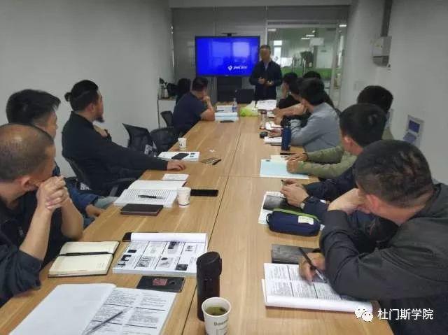 最美四月的我们 最美四月的我们