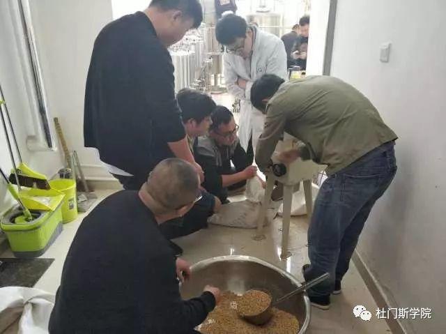 最美四月的我们 最美四月的我们