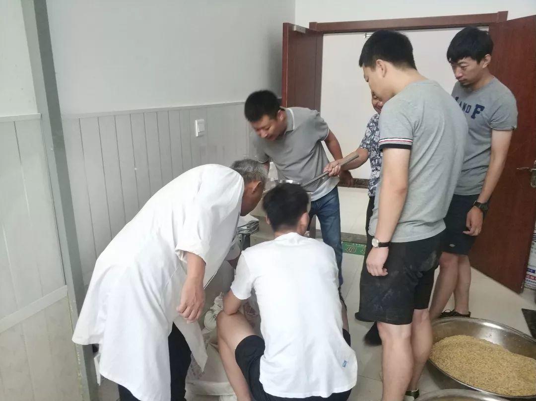 回顾||风雨不阻,酿造情深。 回顾||风雨不阻,酿造情深。