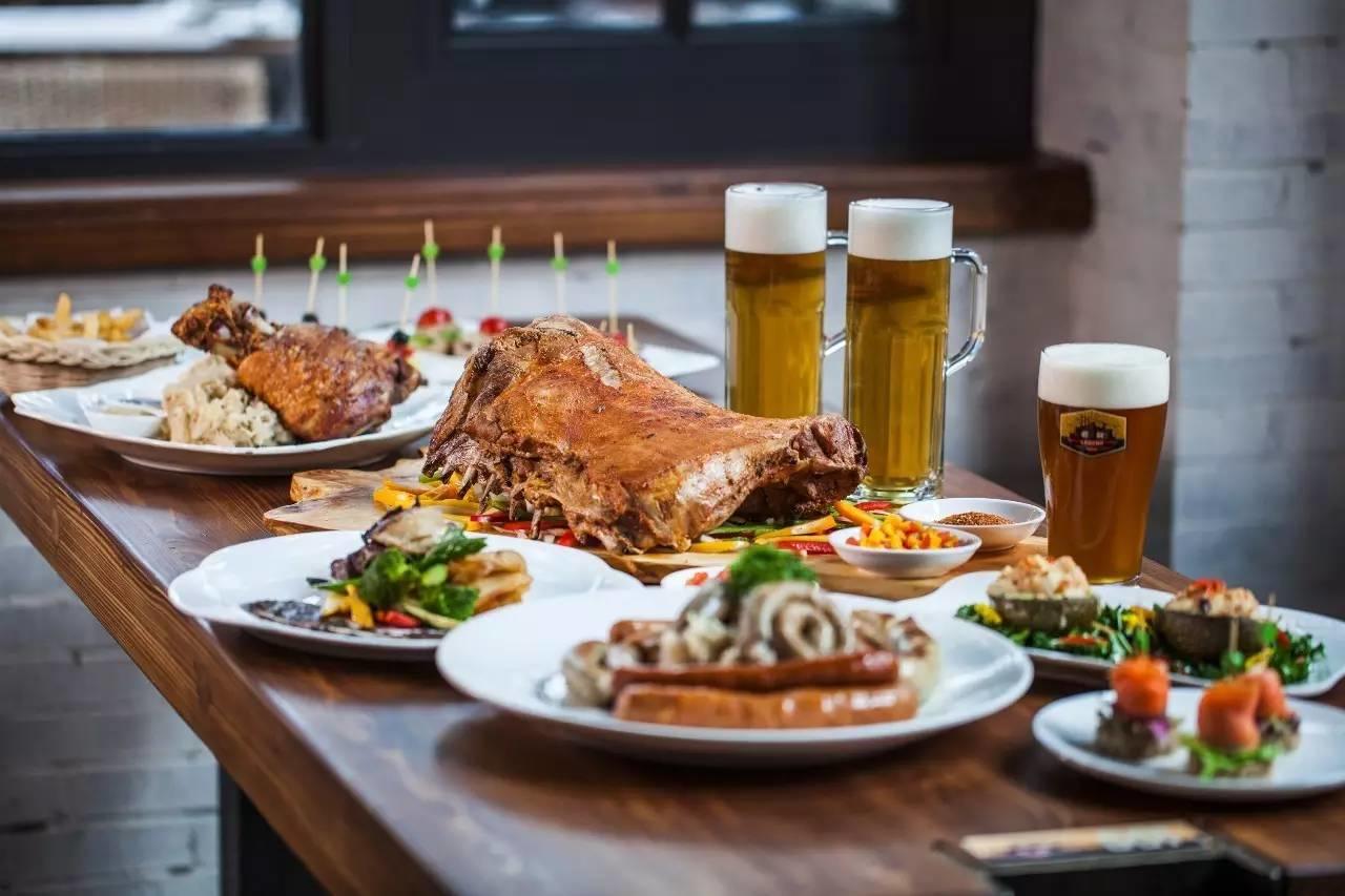 啤酒遇上橡木桶 | 迸发沉淀的美感 啤酒遇上橡木桶 | 迸发沉淀的美感