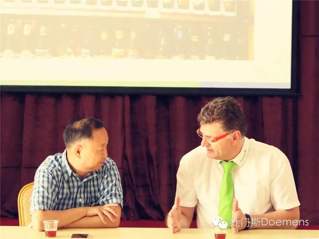 群泉喷涌,冰爽一夏,啤酒侍酒师邀您共进“盛宴” 群泉喷涌,冰爽一夏,啤酒侍酒师邀您共进“盛宴”