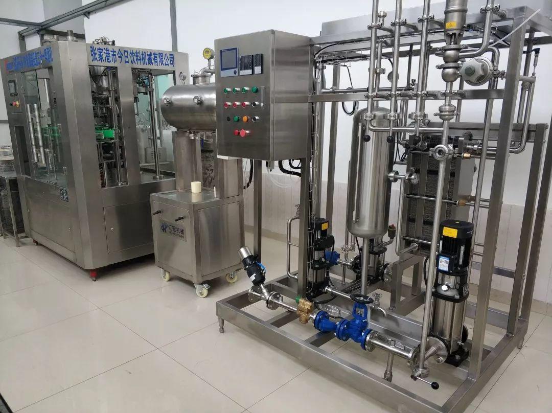 从“啤酒小白”到“精酿达人”,你只需要十天。 从“啤酒小白”到“精酿达人”,你只需要十天。