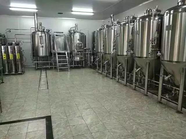 今年夏天,酿好一杯啤酒 今年夏天,酿好一杯啤酒