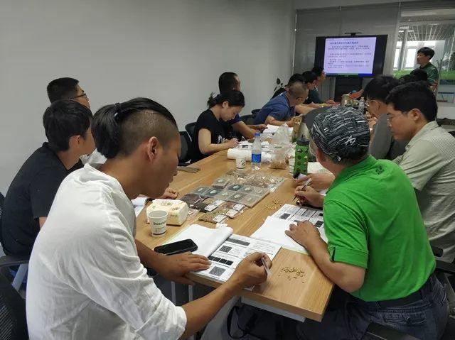 今年夏天,酿好一杯啤酒 今年夏天,酿好一杯啤酒