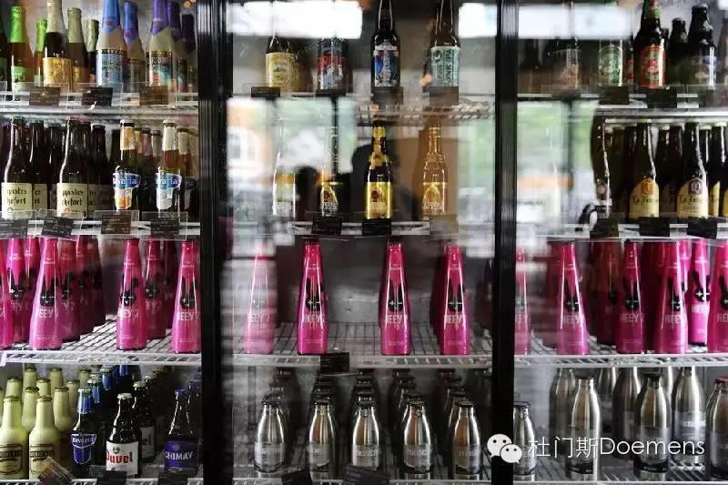 杜门斯首届国际啤酒侍酒师课程 --暨莱宝特调啤酒品鉴会 杜门斯首届国际啤酒侍酒师课程 --暨莱宝特调啤酒品鉴会