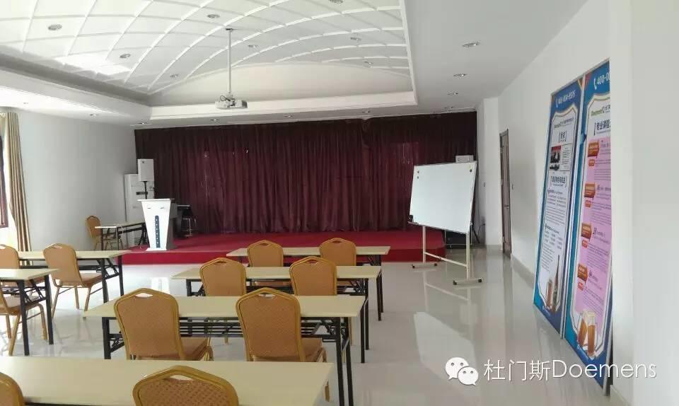 高档会议室 对外出租 高档会议室 对外出租