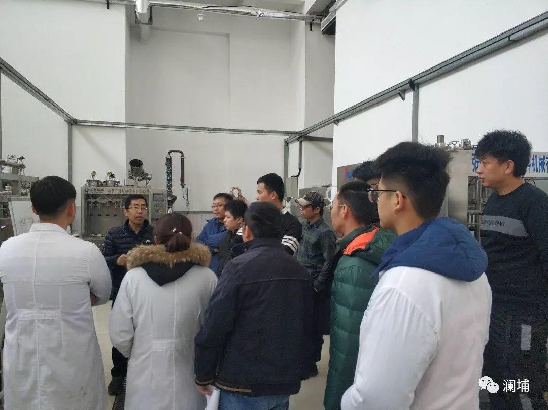 步履不停,酿造正当时。。。 步履不停,酿造正当时。。。