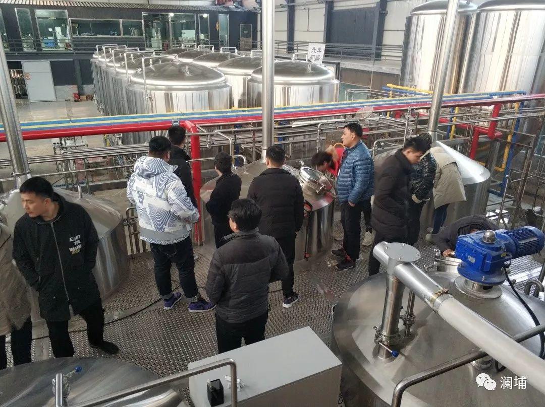 步履不停,酿造正当时。。。 步履不停,酿造正当时。。。