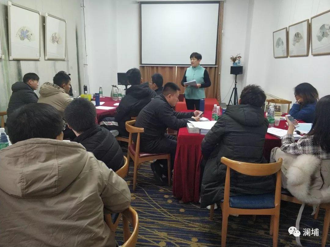 步履不停,酿造正当时。。。 步履不停,酿造正当时。。。