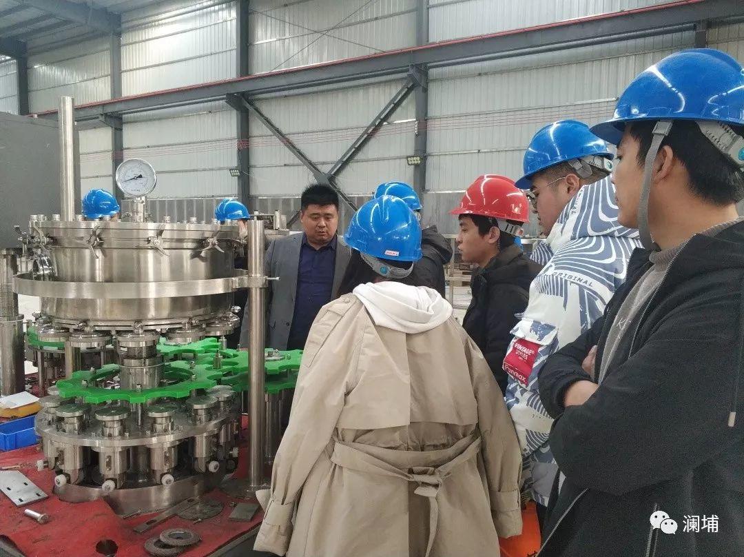 步履不停,酿造正当时。。。 步履不停,酿造正当时。。。