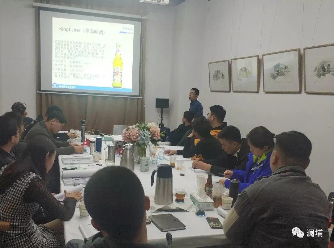 步履不停,酿造正当时。。。 步履不停,酿造正当时。。。