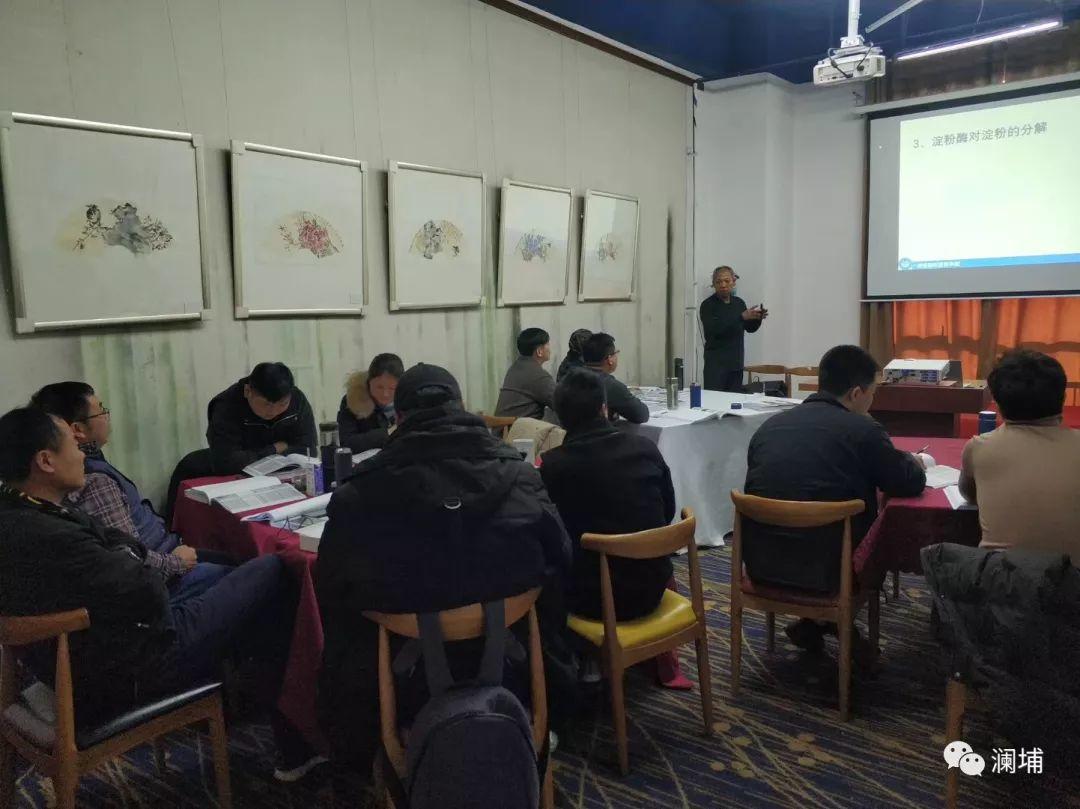 步履不停,酿造正当时。。。 步履不停,酿造正当时。。。