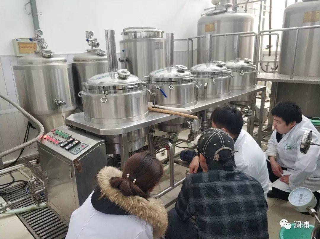 步履不停,酿造正当时。。。 步履不停,酿造正当时。。。