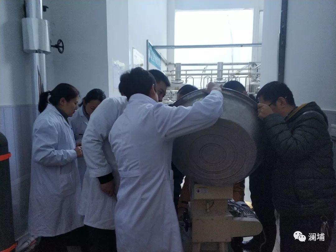 步履不停,酿造正当时。。。 步履不停,酿造正当时。。。