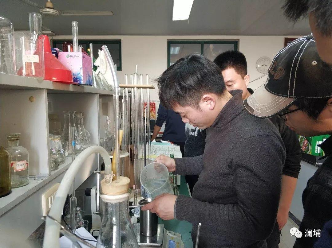 步履不停,酿造正当时。。。 步履不停,酿造正当时。。。