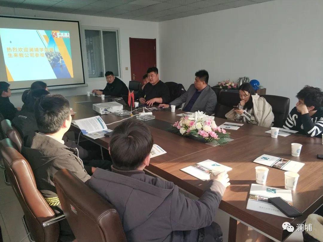 步履不停,酿造正当时。。。 步履不停,酿造正当时。。。