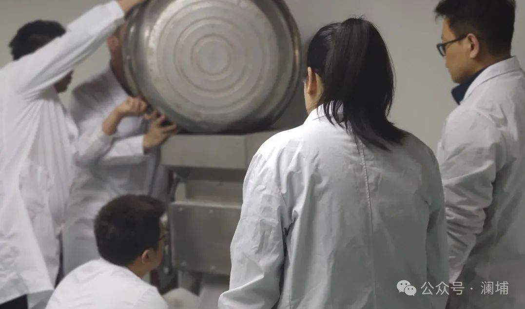 龙腾盛世,瑞气盈门 龙腾盛世,瑞气盈门